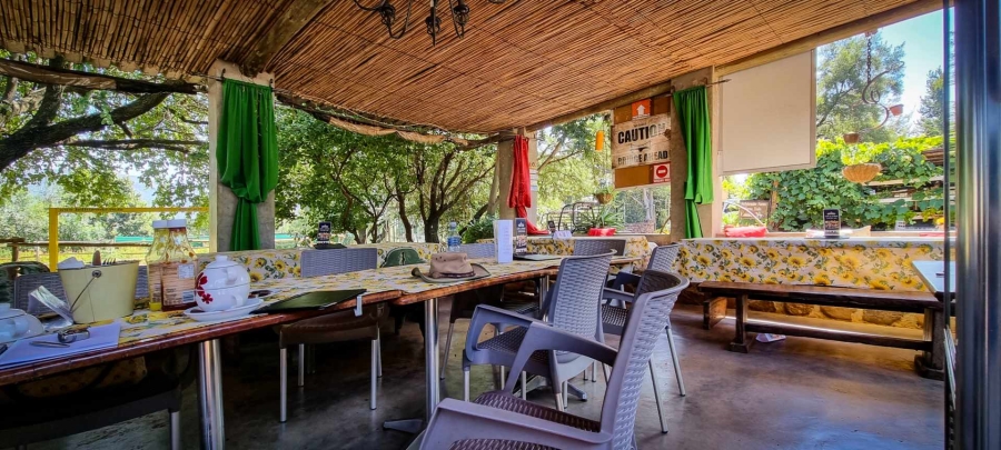 10 Bedroom Property for Sale in Skeerpoort North West